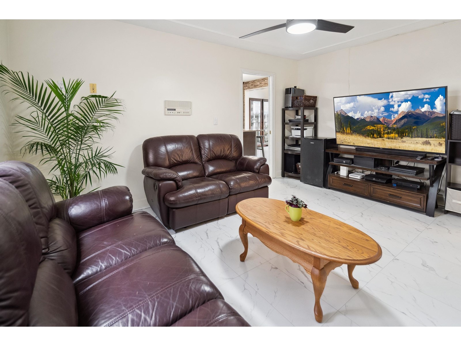 13406 63 Avenue, Surrey, British Columbia  V3X 1J8 - Photo 11 - R2985895