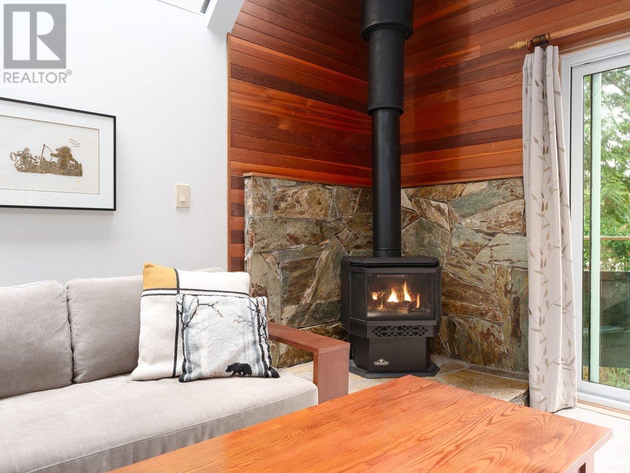 3821 Symonds Road, North Vancouver, British Columbia  V7K 2L7 - Photo 6 - R2984605