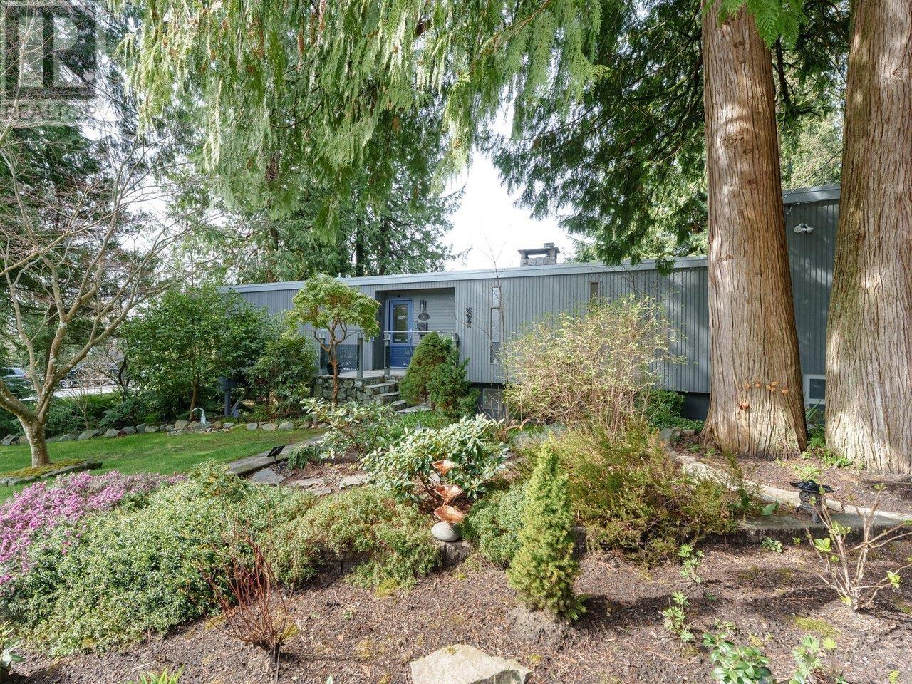 3821 Symonds Road, North Vancouver, British Columbia  V7K 2L7 - Photo 37 - R2984605