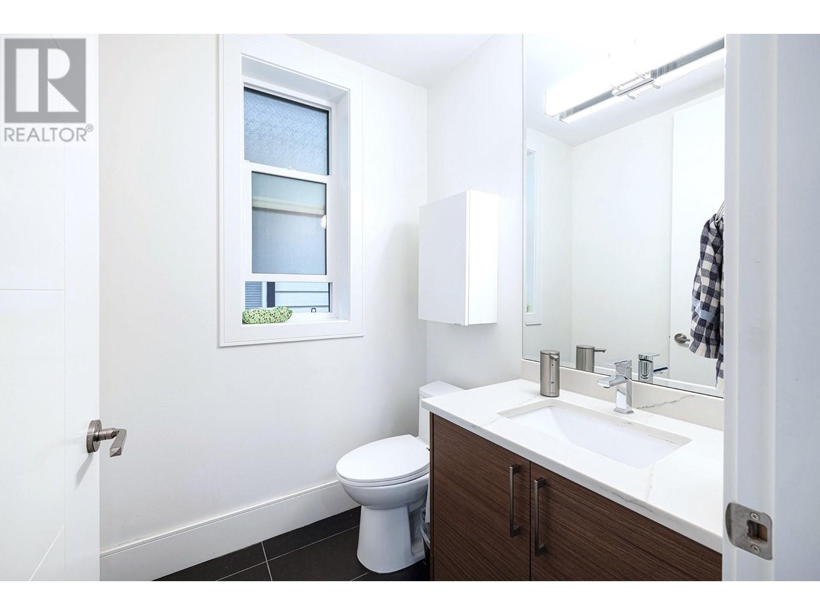 4375 Sidney Street, Vancouver, British Columbia  V5N 5S6 - Photo 16 - R2985013