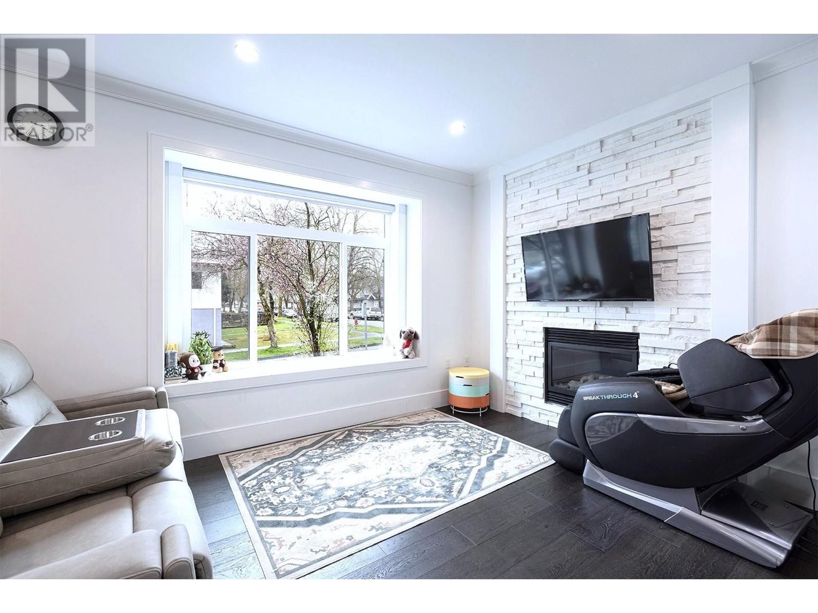 4375 Sidney Street, Vancouver, British Columbia  V5N 5S6 - Photo 9 - R2985013