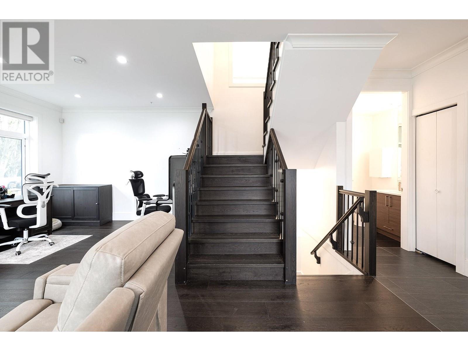 4375 Sidney Street, Vancouver, British Columbia  V5N 5S6 - Photo 15 - R2985013