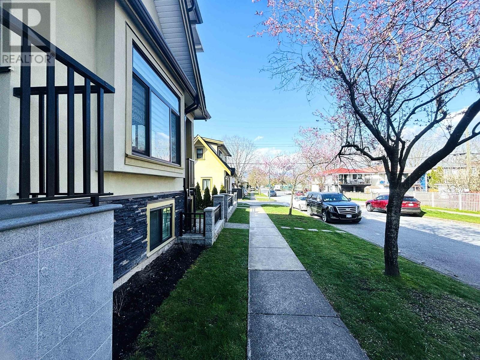 4375 Sidney Street, Vancouver, British Columbia  V5N 5S6 - Photo 4 - R2985013