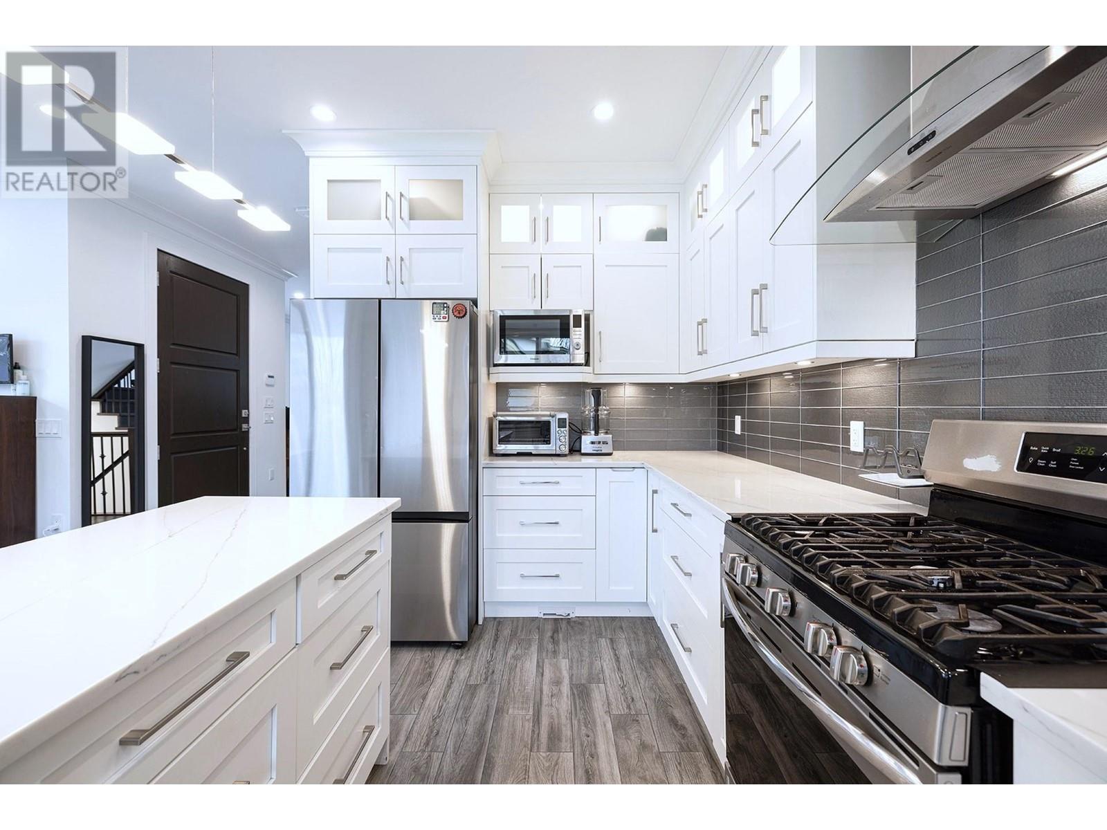 4375 Sidney Street, Vancouver, British Columbia  V5N 5S6 - Photo 7 - R2985013