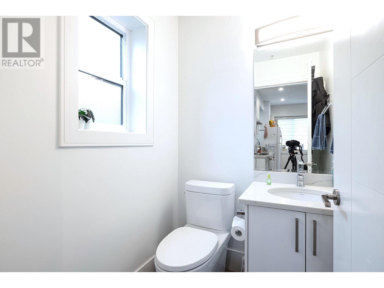 4375 Sidney Street, Vancouver, British Columbia  V5N 5S6 - Photo 39 - R2985013