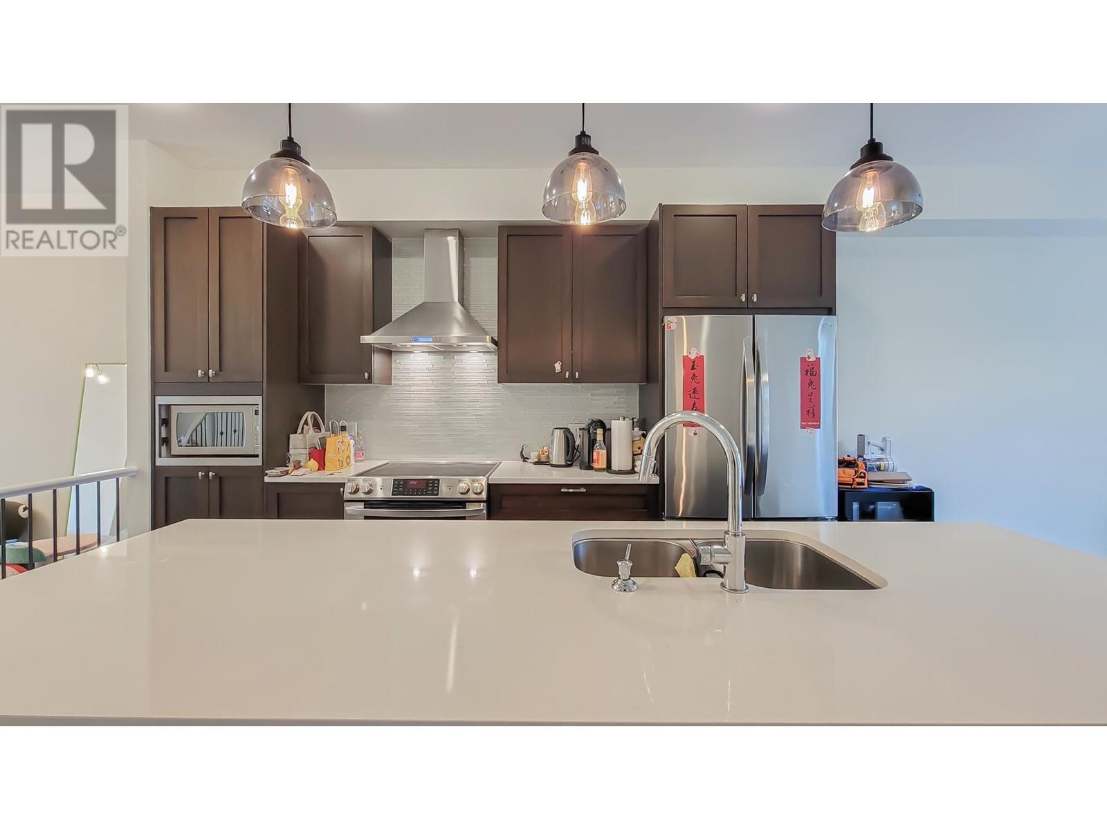 102 8080 Blundell Road, Richmond, British Columbia  V6Y 1J8 - Photo 4 - R2985489