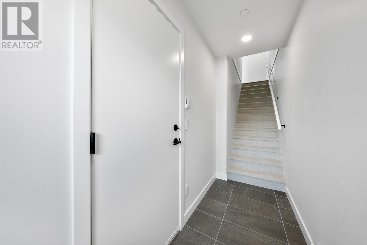 56 488 Furness Street, New Westminster, British Columbia  V3M 5B3 - Photo 15 - R2985281