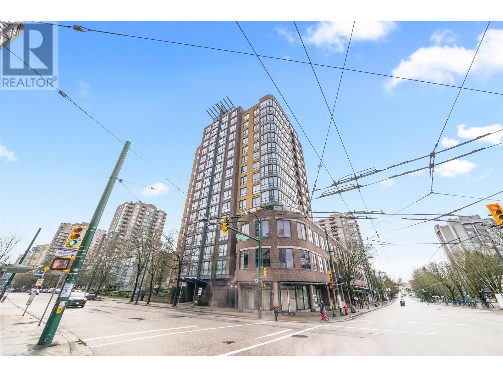 Listing Picture 29 of 33 : 1601 3438 VANNESS AVENUE, Vancouver / 溫哥華 - 魯藝地產 Yvonne Lu Group - MLS Medallion Club Member