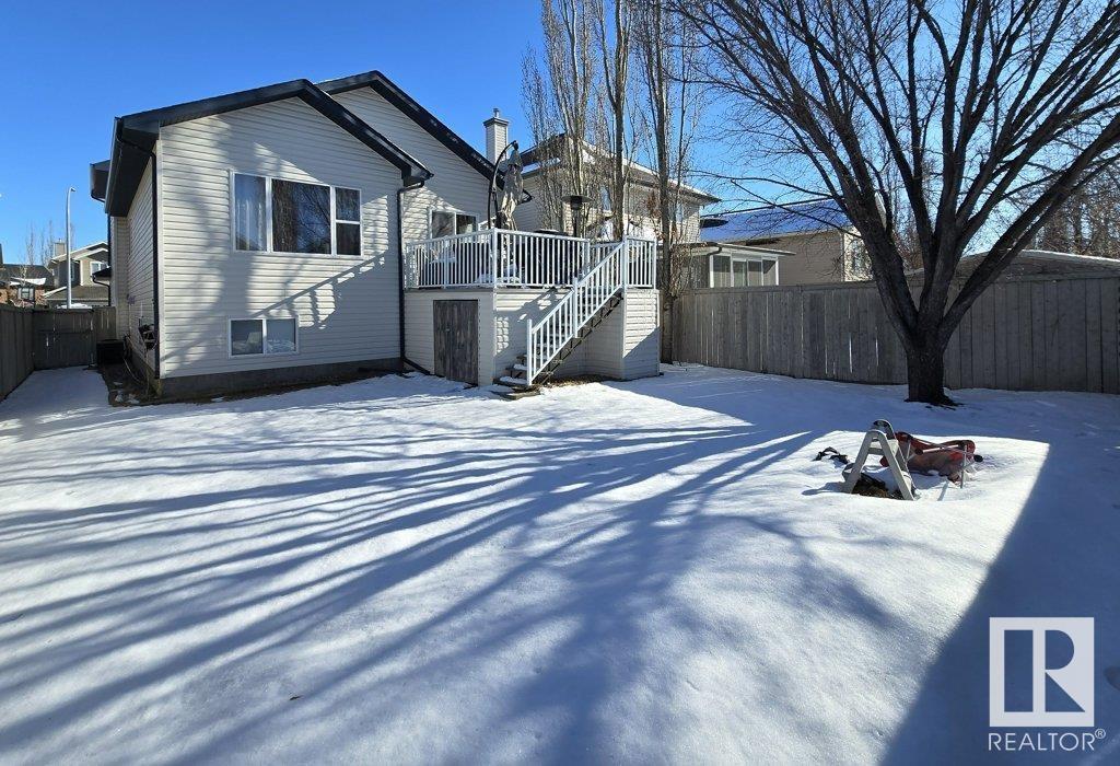 Property at 2 ERICKSON CL image 2