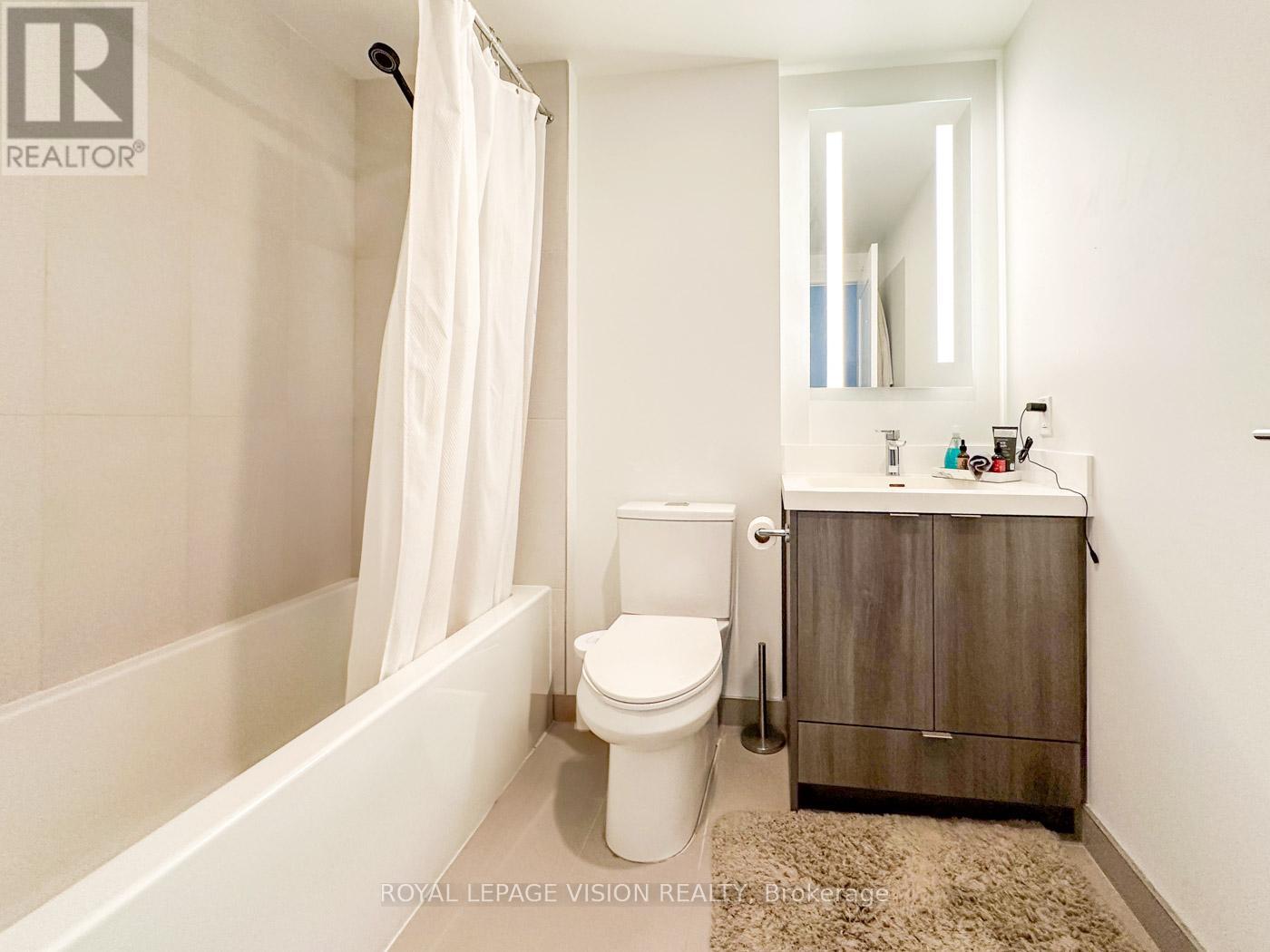2404 - 30 Inn On The Park Drive, Toronto, Ontario  M3C 0P8 - Photo 15 - C12061318