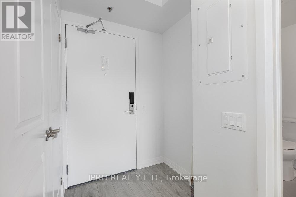 Property at 417 - 1900 SIMCOE STREET N image 5