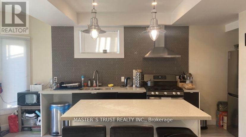 287 Macalister Boulevard, Guelph, Ontario  N1L 1B3 - Photo 2 - X12061335