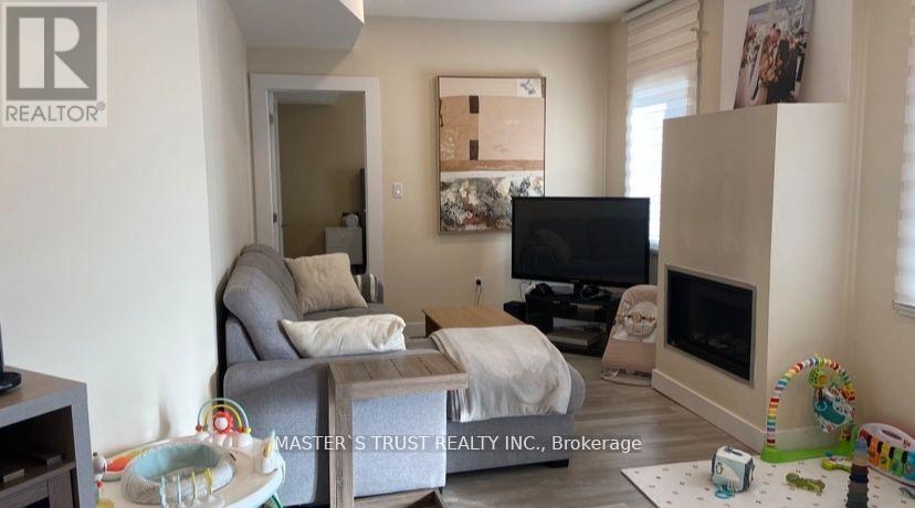 287 Macalister Boulevard, Guelph, Ontario  N1L 1B3 - Photo 8 - X12061335