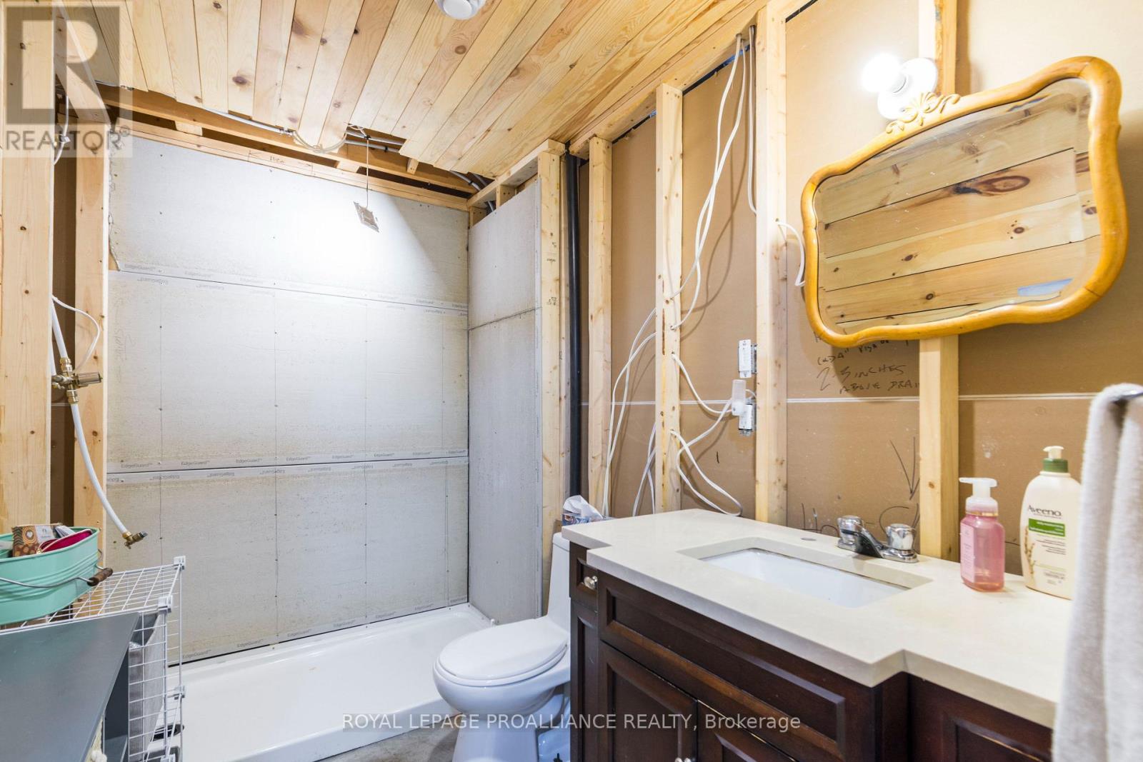 47 Tessa Boulevard, Belleville, Ontario  K8N 0B4 - Photo 24 - X12061391