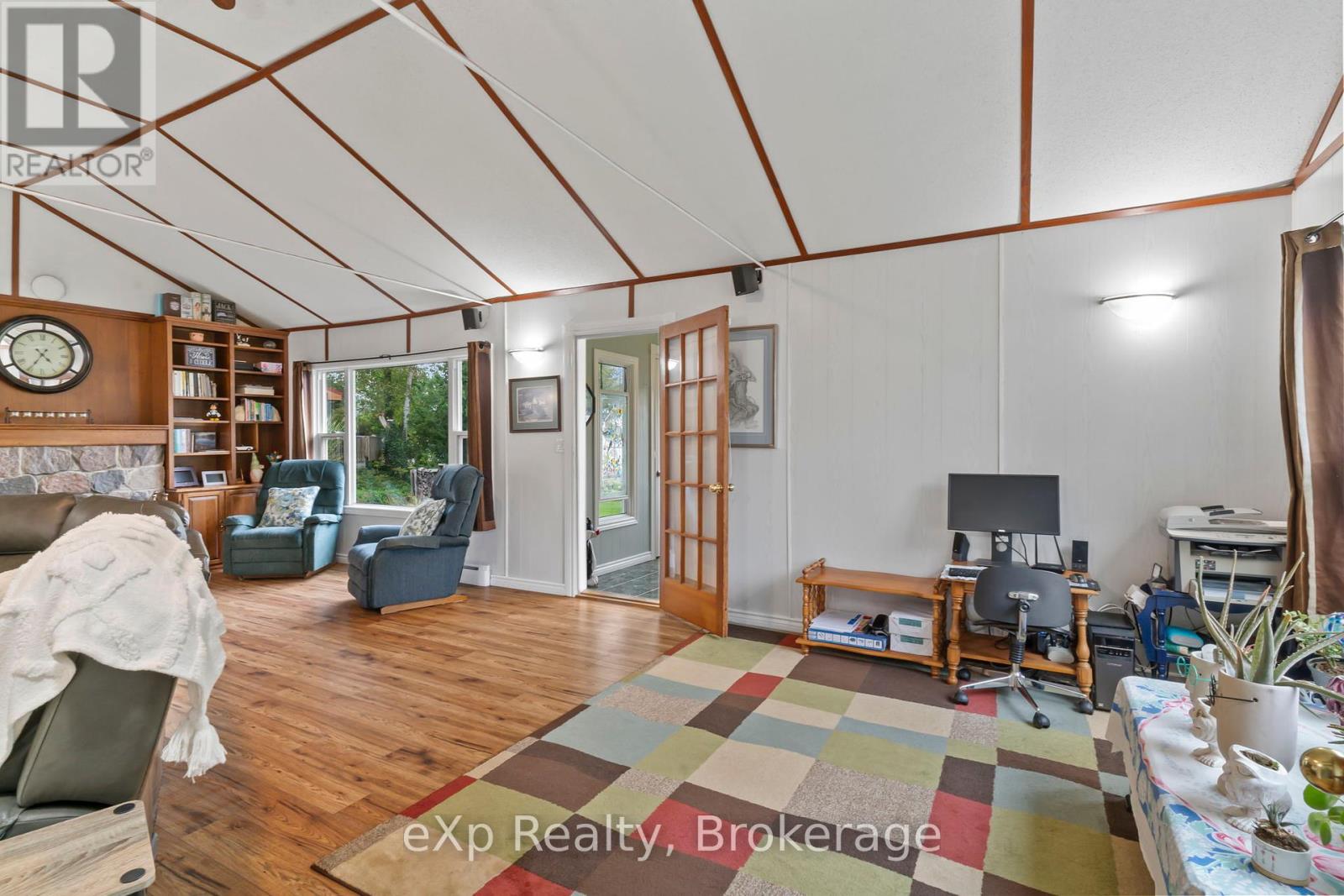 47 Water Street, Northern Bruce Peninsula, Ontario  N0H 2T0 - Photo 10 - X12061392