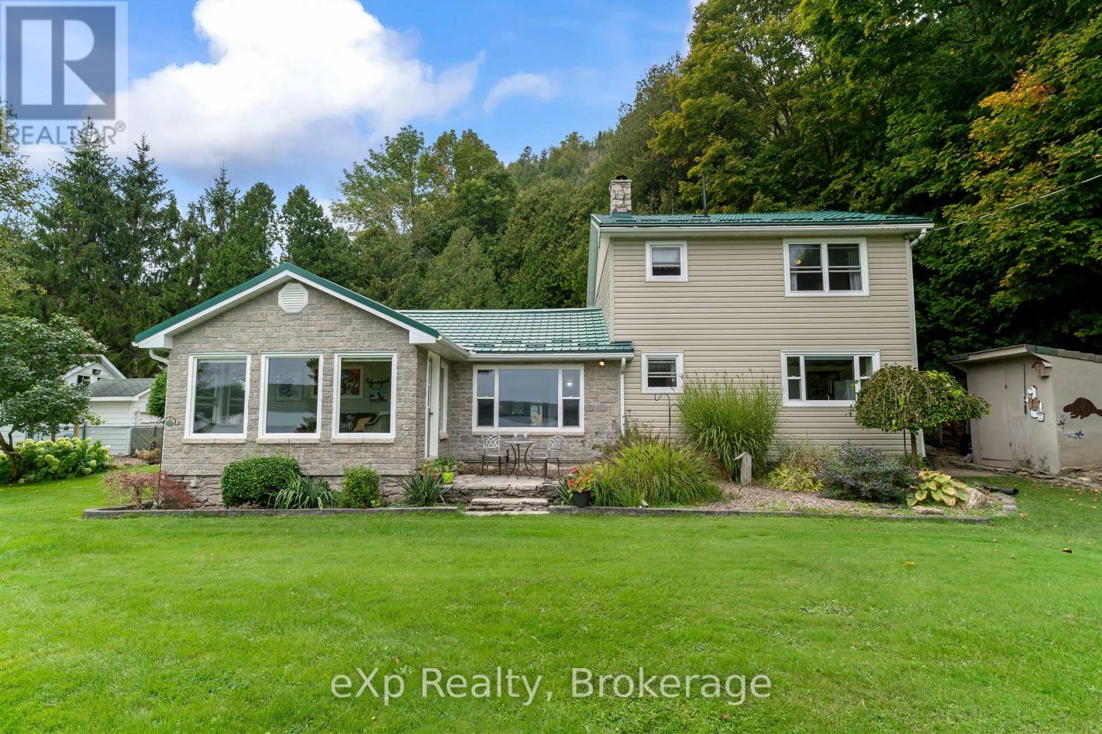 47 Water Street, Northern Bruce Peninsula, Ontario  N0H 2T0 - Photo 2 - X12061392