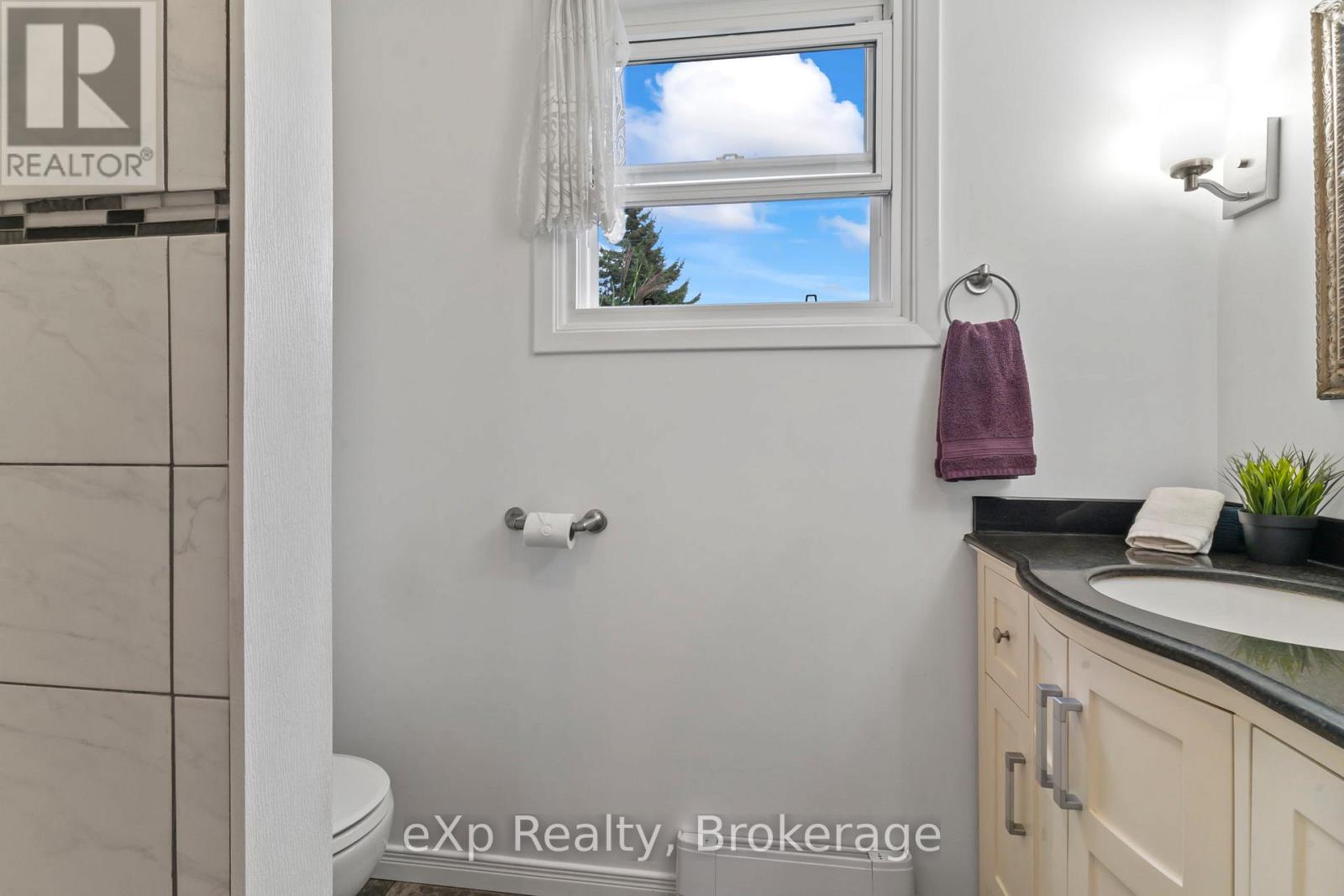 47 Water Street, Northern Bruce Peninsula, Ontario  N0H 2T0 - Photo 22 - X12061392