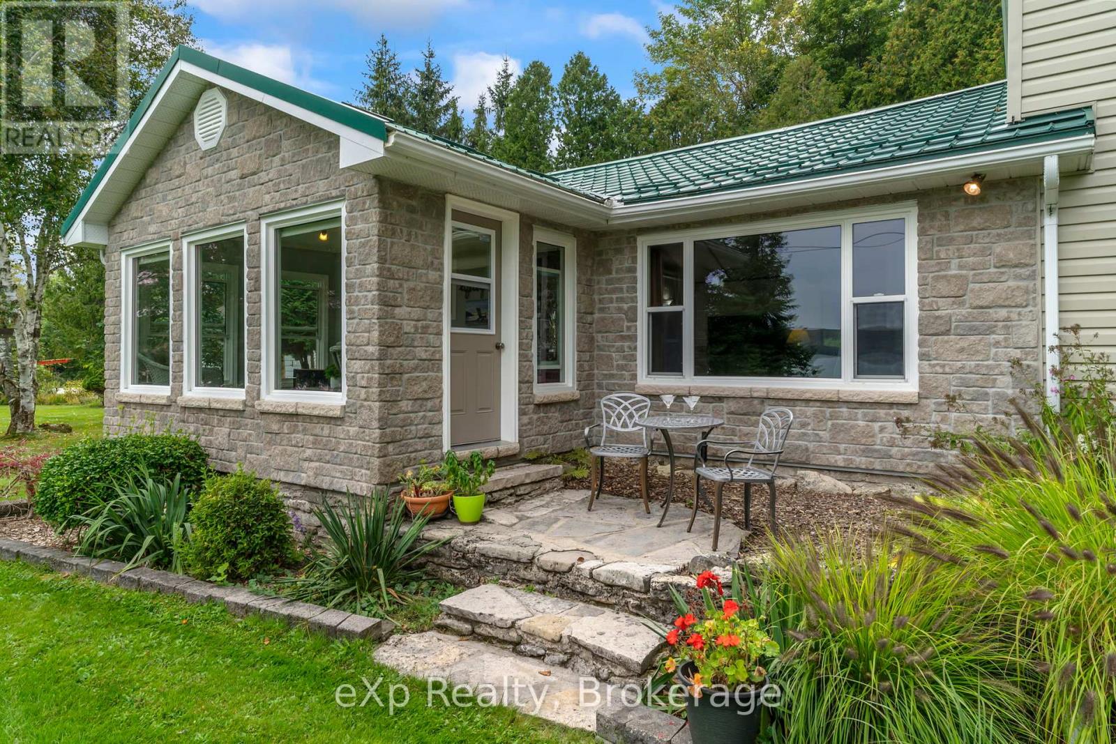 47 Water Street, Northern Bruce Peninsula, Ontario  N0H 2T0 - Photo 5 - X12061392