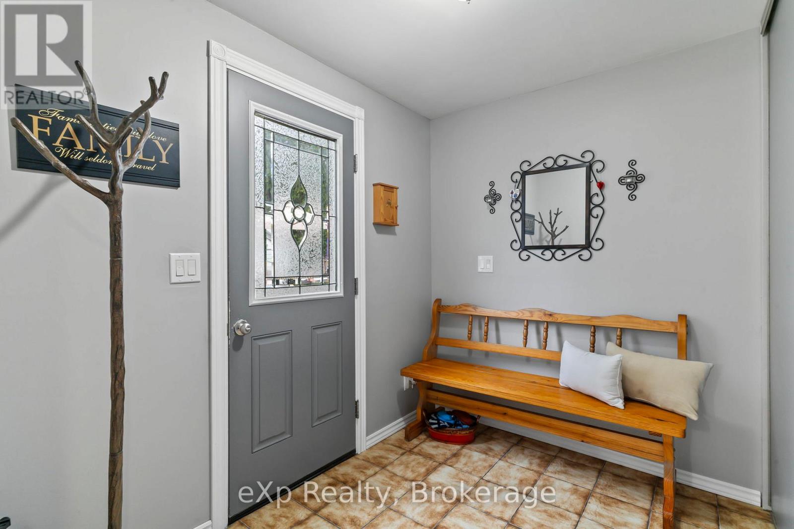 47 Water Street, Northern Bruce Peninsula, Ontario  N0H 2T0 - Photo 8 - X12061392