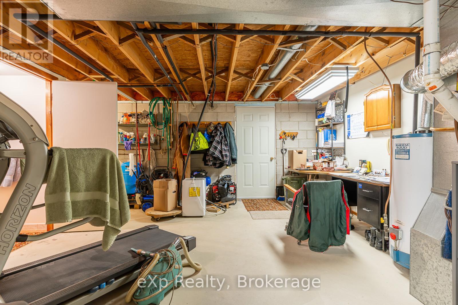 27 Bell Drive, Northern Bruce Peninsula, Ontario  N0H 1X0 - Photo 32 - X12061396