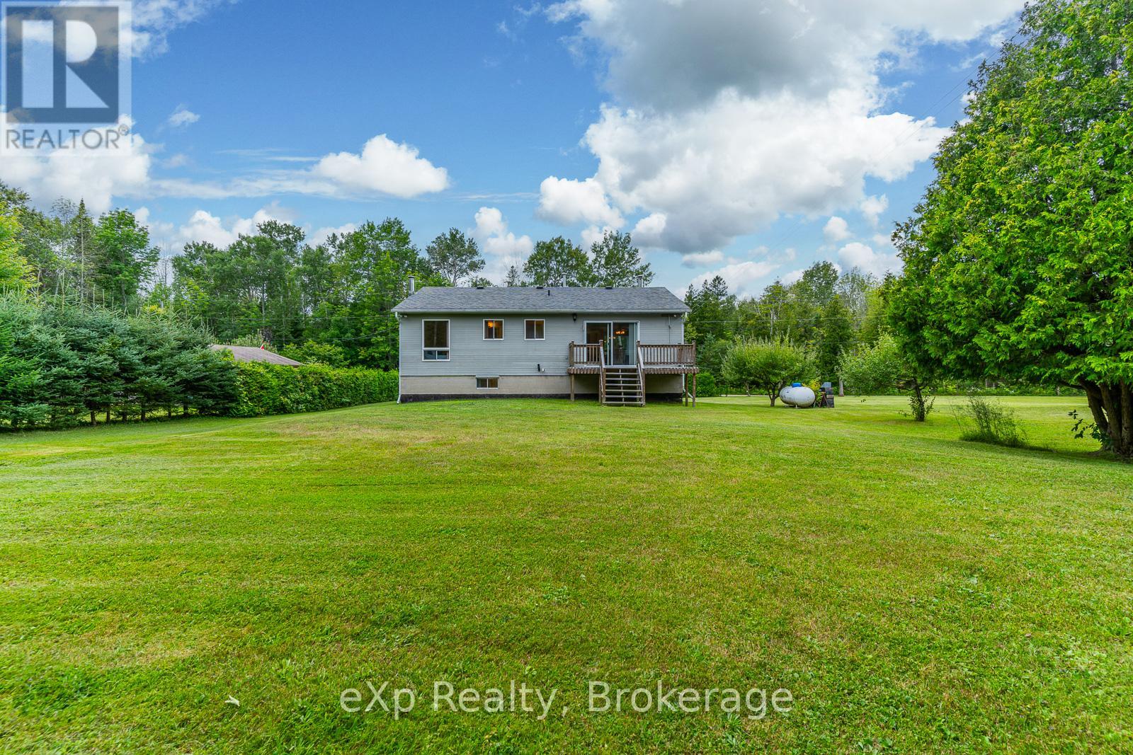 27 Bell Drive, Northern Bruce Peninsula, Ontario  N0H 1X0 - Photo 37 - X12061396