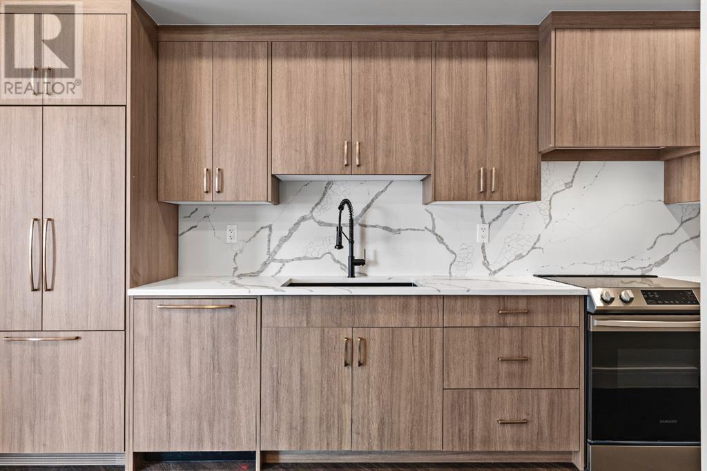 Property at 401, 370 Dieppe Drive SW image 3
