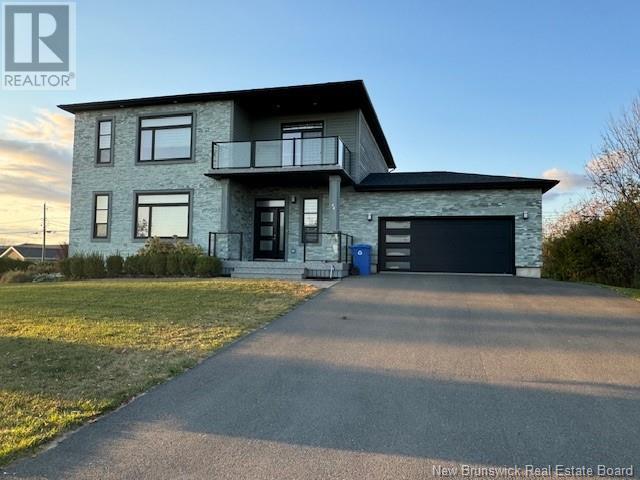 44 Bicentennial Drive, Woodstock, New Brunswick  E7M 6A7 - Photo 2 - NB115571