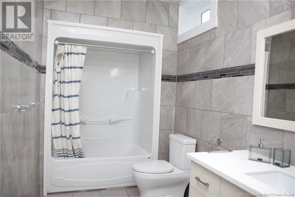 44 Bicentennial Drive, Woodstock, New Brunswick  E7M 6A7 - Photo 45 - NB115571