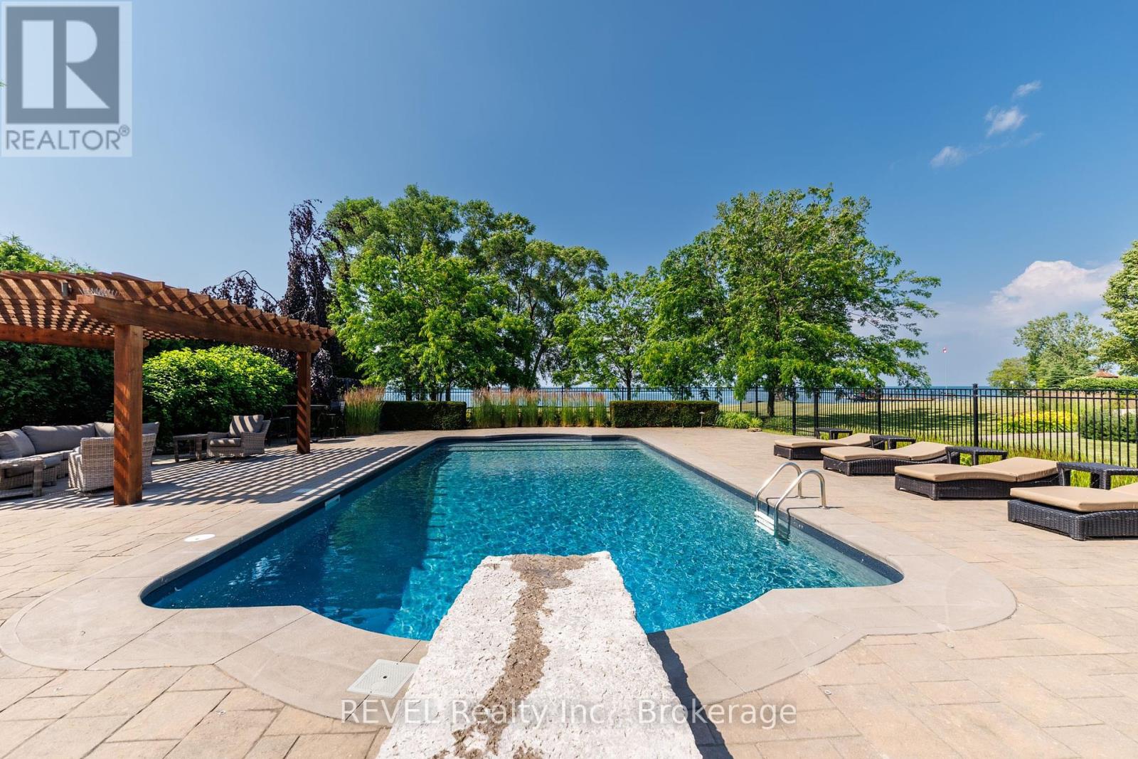 1234 Lakeshore Road N, Niagara-On-The-Lake (Lakeshore), Ontario  L0S 1J0 - Photo 3 - X12061419