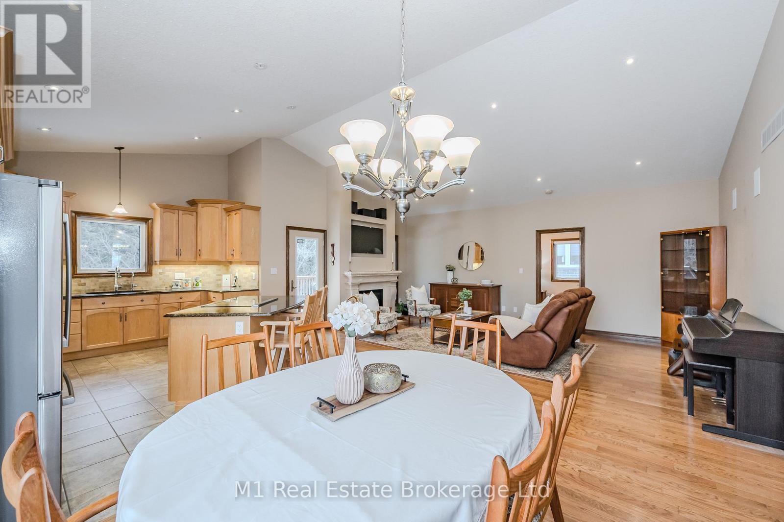 19 - 15 Valley Road, Guelph, Ontario  N1L 0H3 - Photo 22 - X12061425