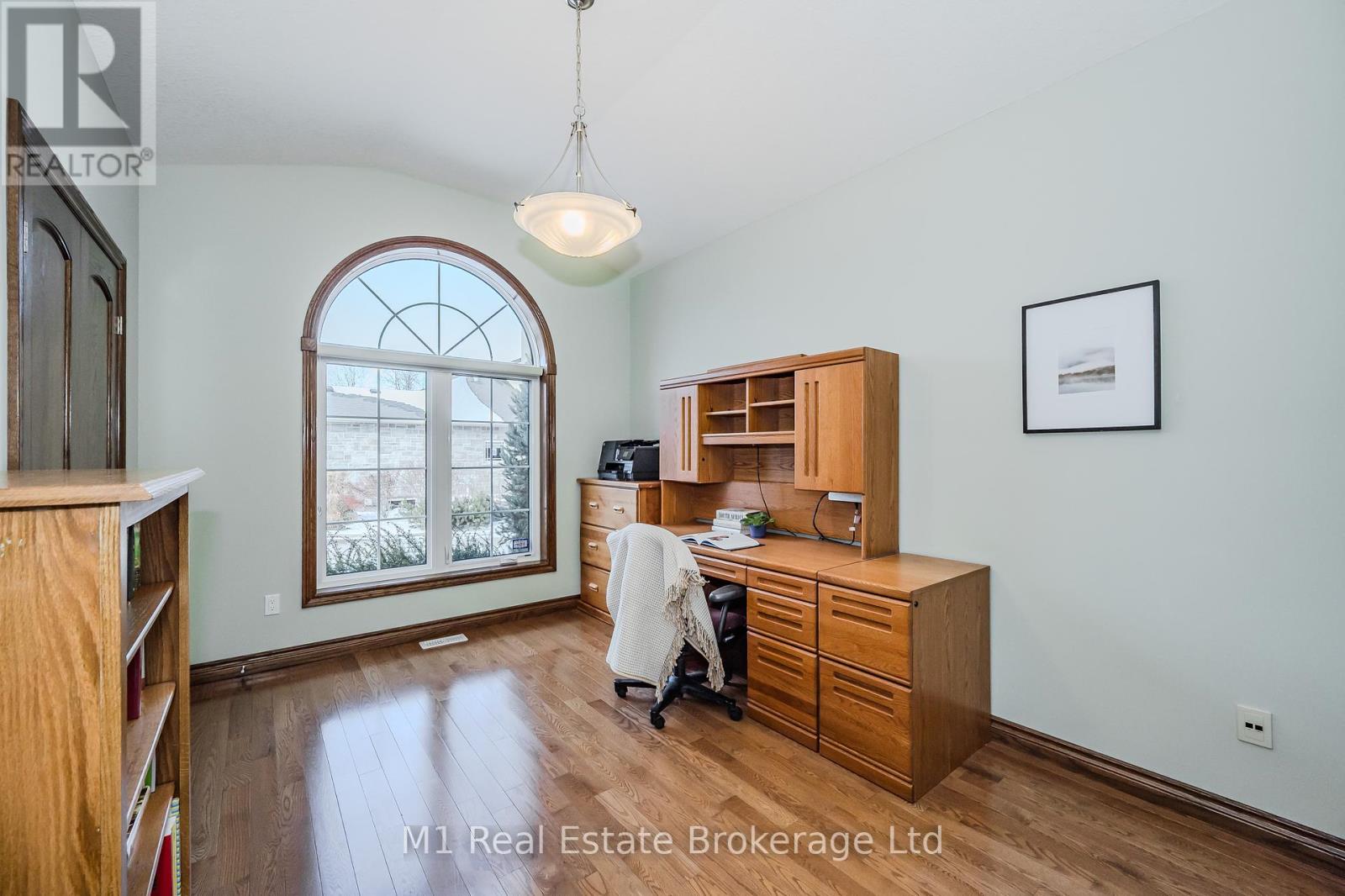 19 - 15 Valley Road, Guelph, Ontario  N1L 0H3 - Photo 23 - X12061425