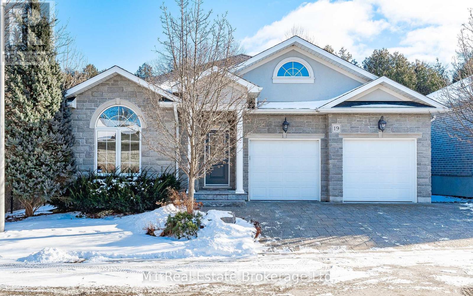 Property at 19 - 15 VALLEY ROAD image 3