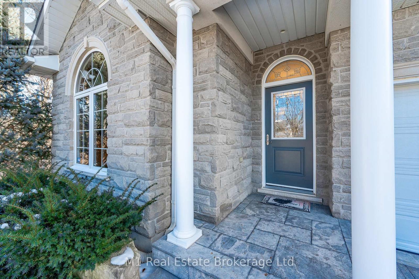 Property at 19 - 15 VALLEY ROAD image 5