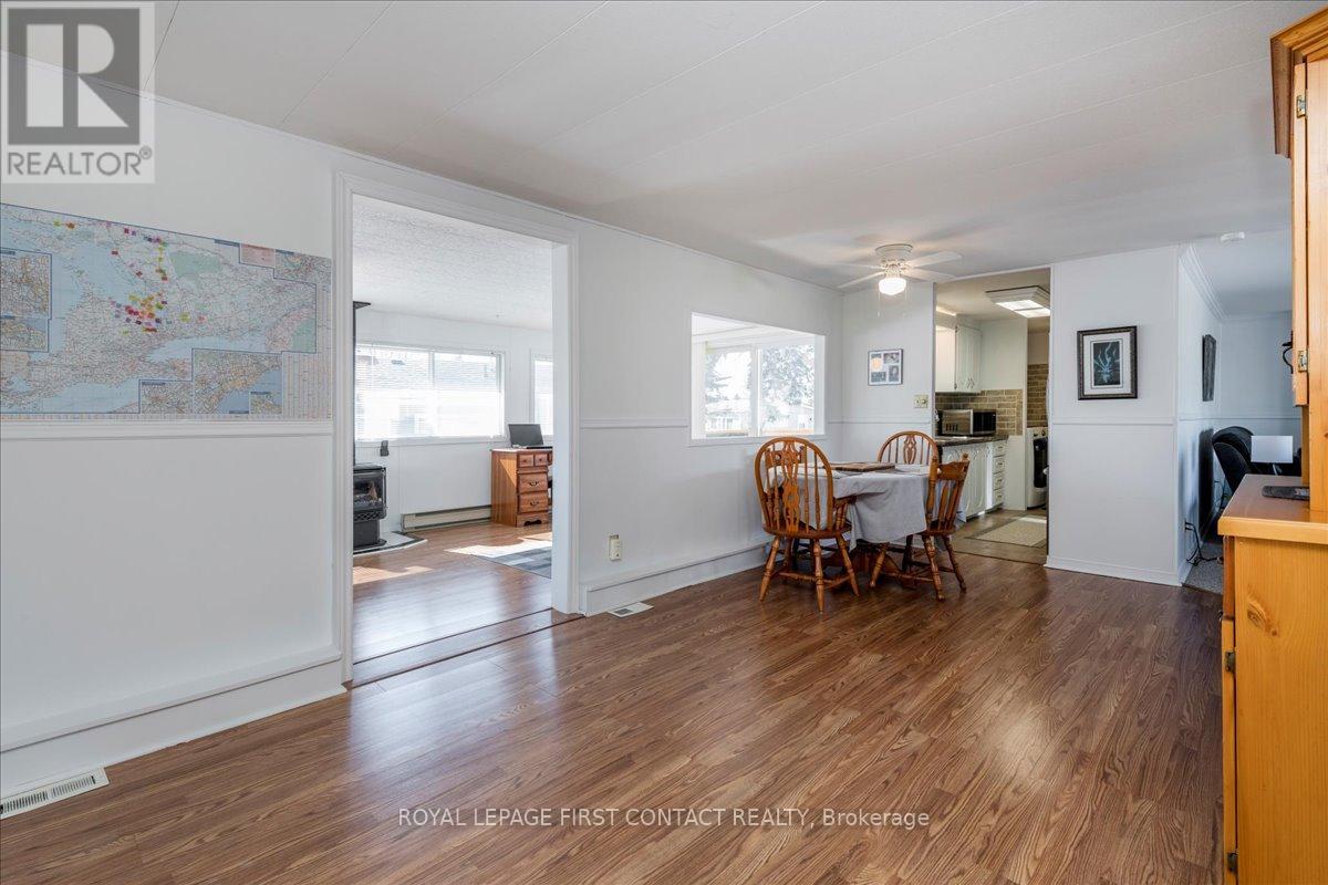 25 Hawthorne Drive, Innisfil, Ontario  L9S 1P1 - Photo 22 - N12061431