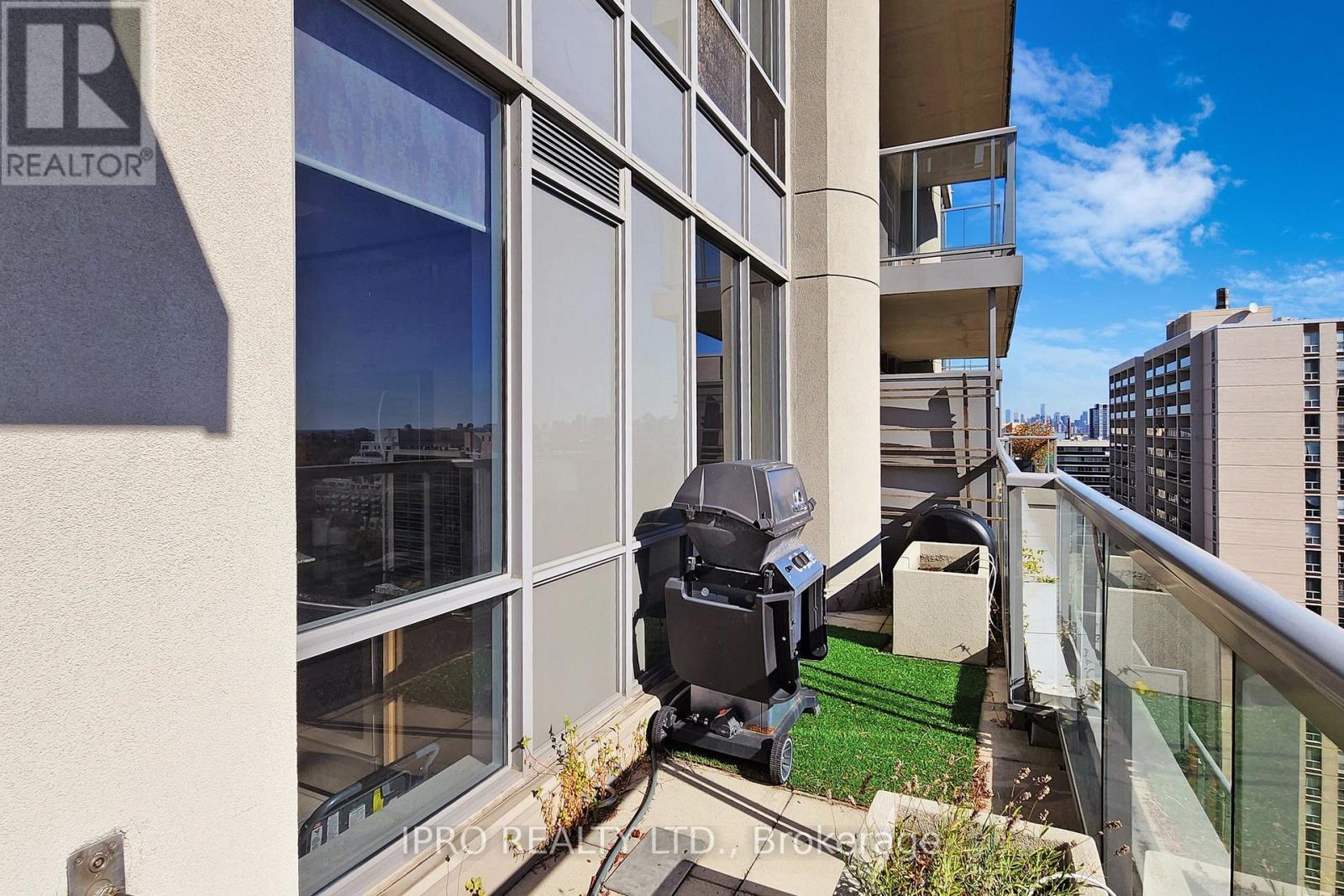 1804 - 70 High Park Avenue, Toronto, Ontario  M6P 1A1 - Photo 29 - W12053755