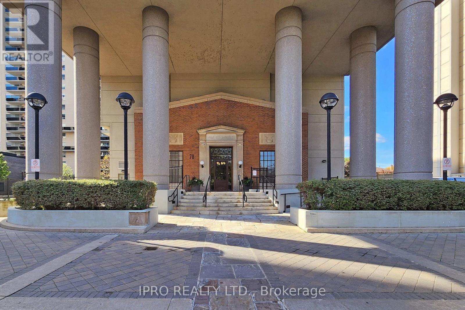 Property at 1804 - 70 HIGH PARK AVENUE image 3