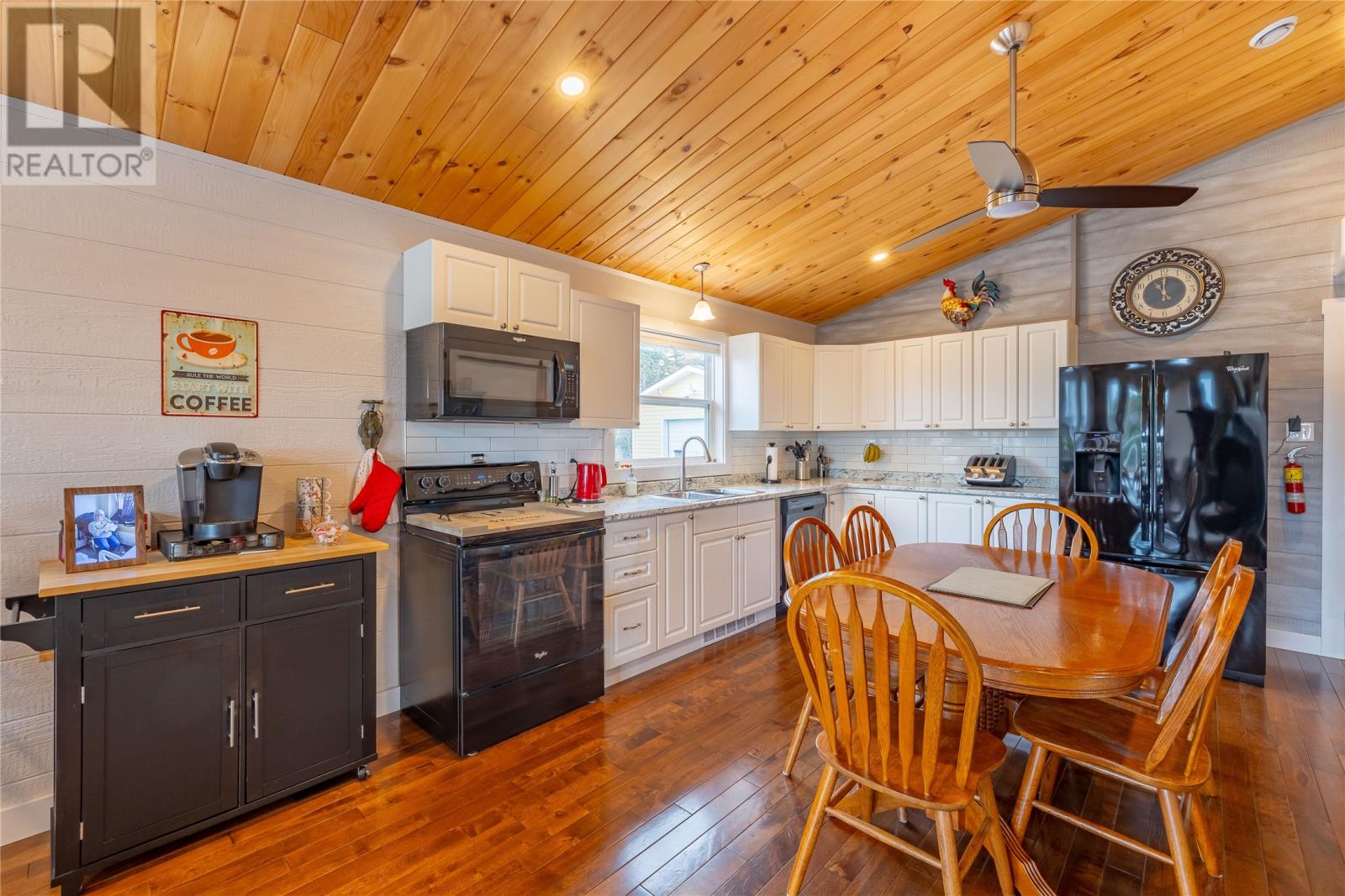 Property at 27 Grasbo Acres Road image 5