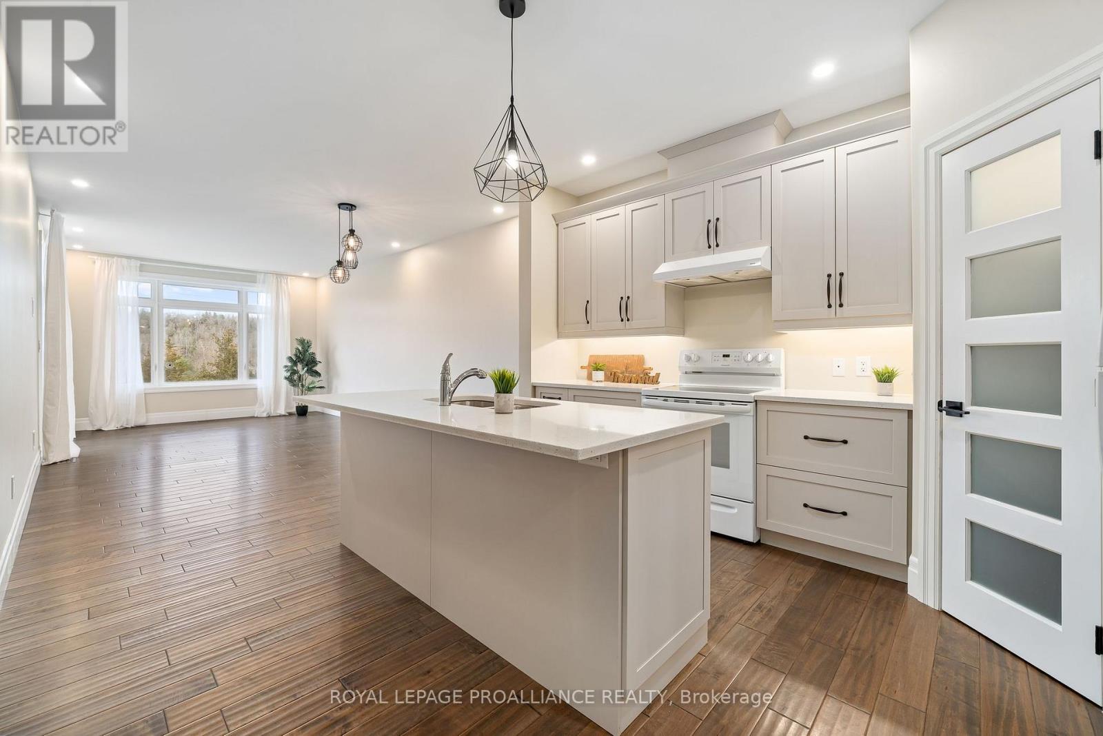 Property at 66 PINERIDGE DRIVE image 5