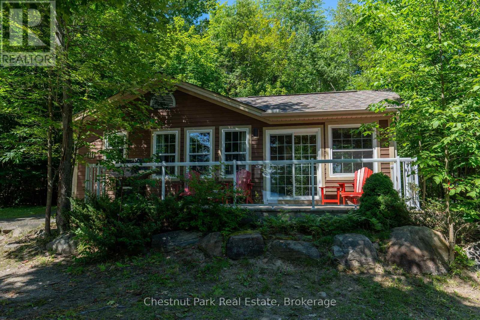 Lake Of Bays (Franklin) Cottage for sale: 2 bedroom 900 sq.ft.