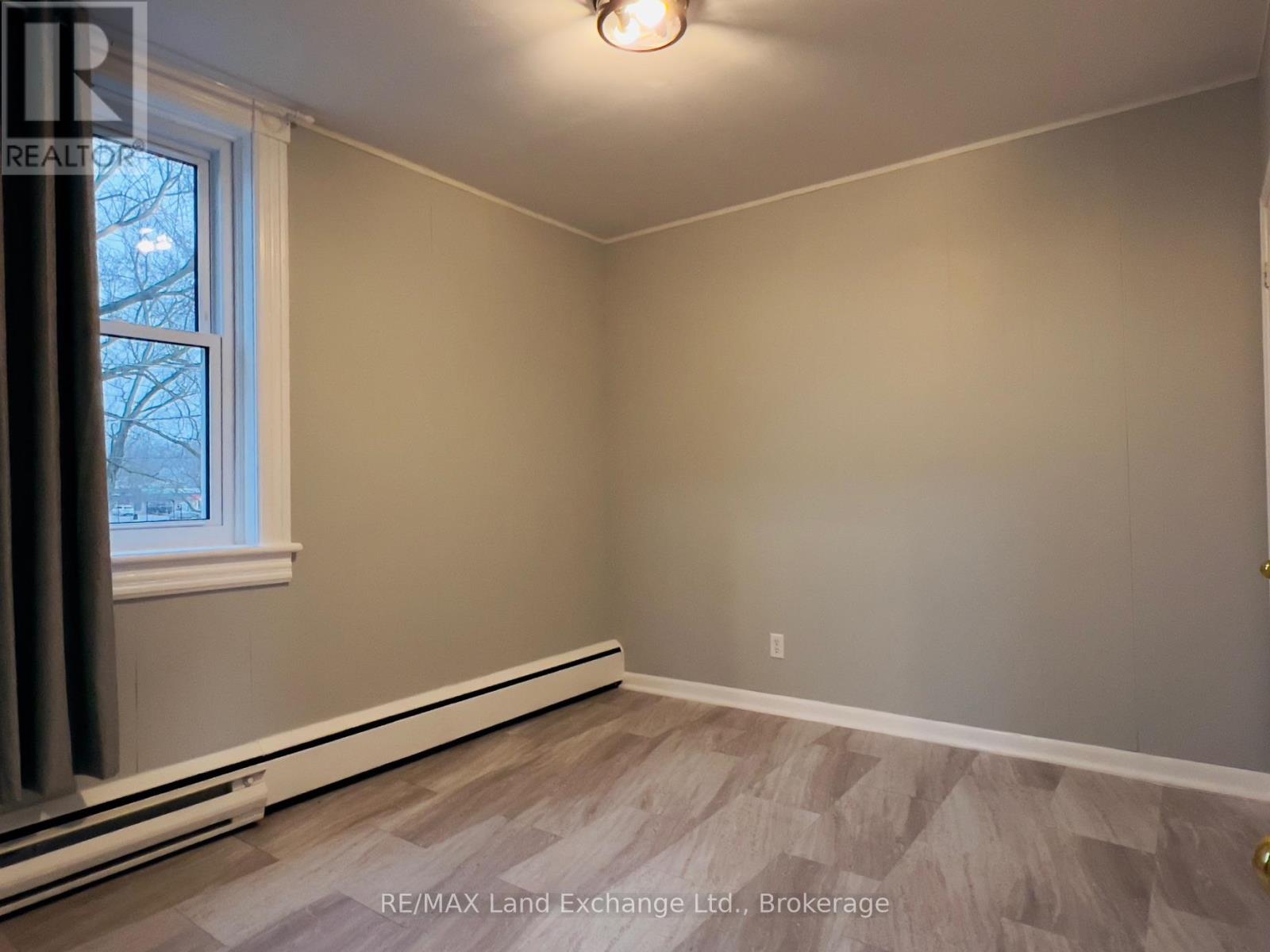 36 Alfred Street W, North Huron, Ontario  N0G 2W0 - Photo 14 - X12061452