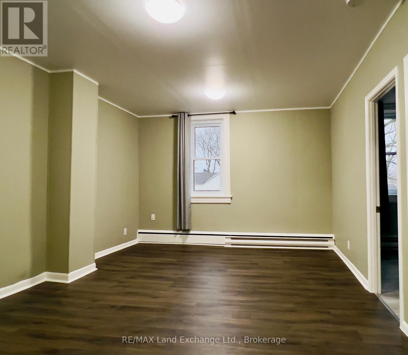36 Alfred Street W, North Huron, Ontario  N0G 2W0 - Photo 16 - X12061452