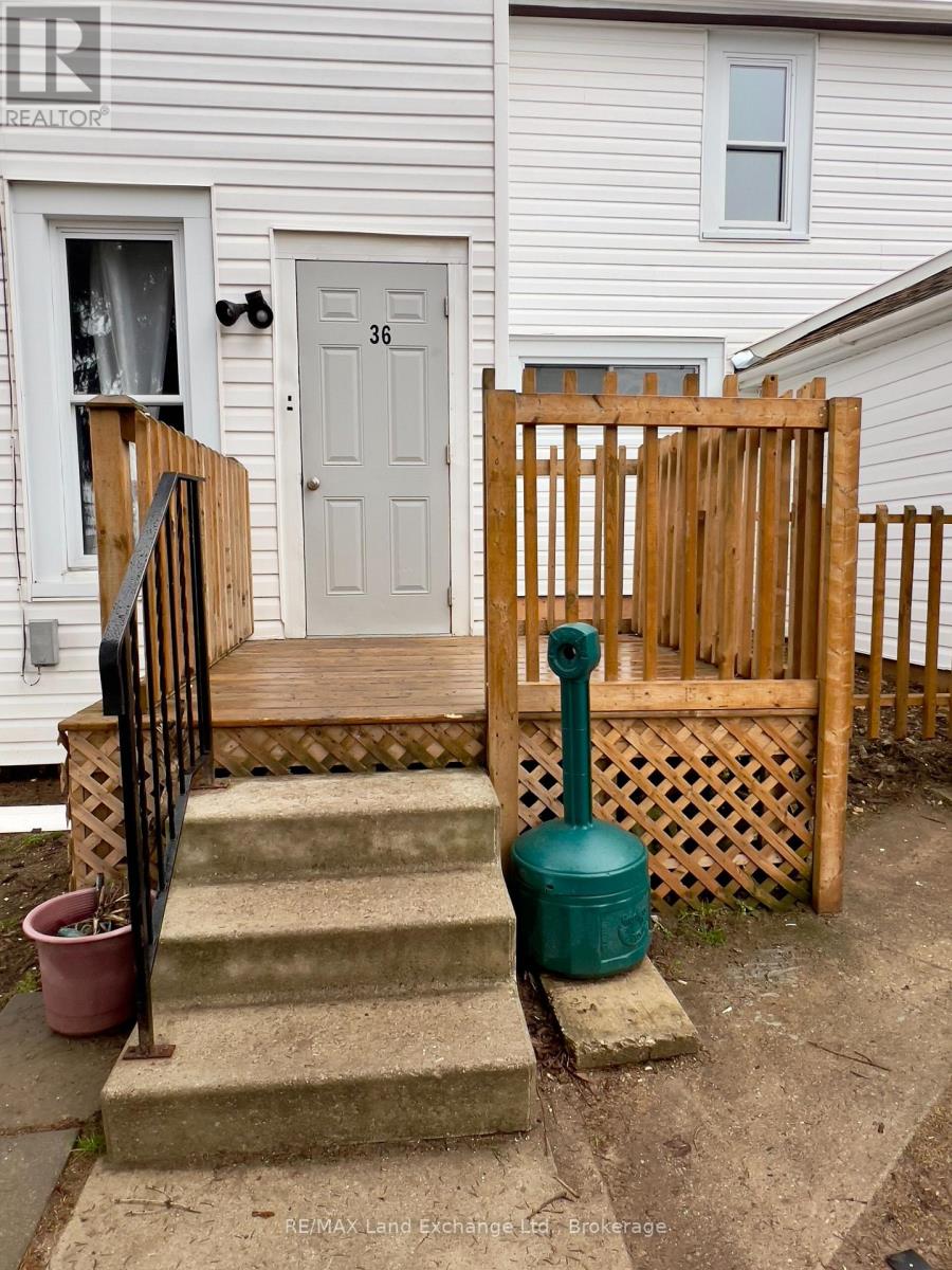 36 Alfred Street W, North Huron, Ontario  N0G 2W0 - Photo 7 - X12061452