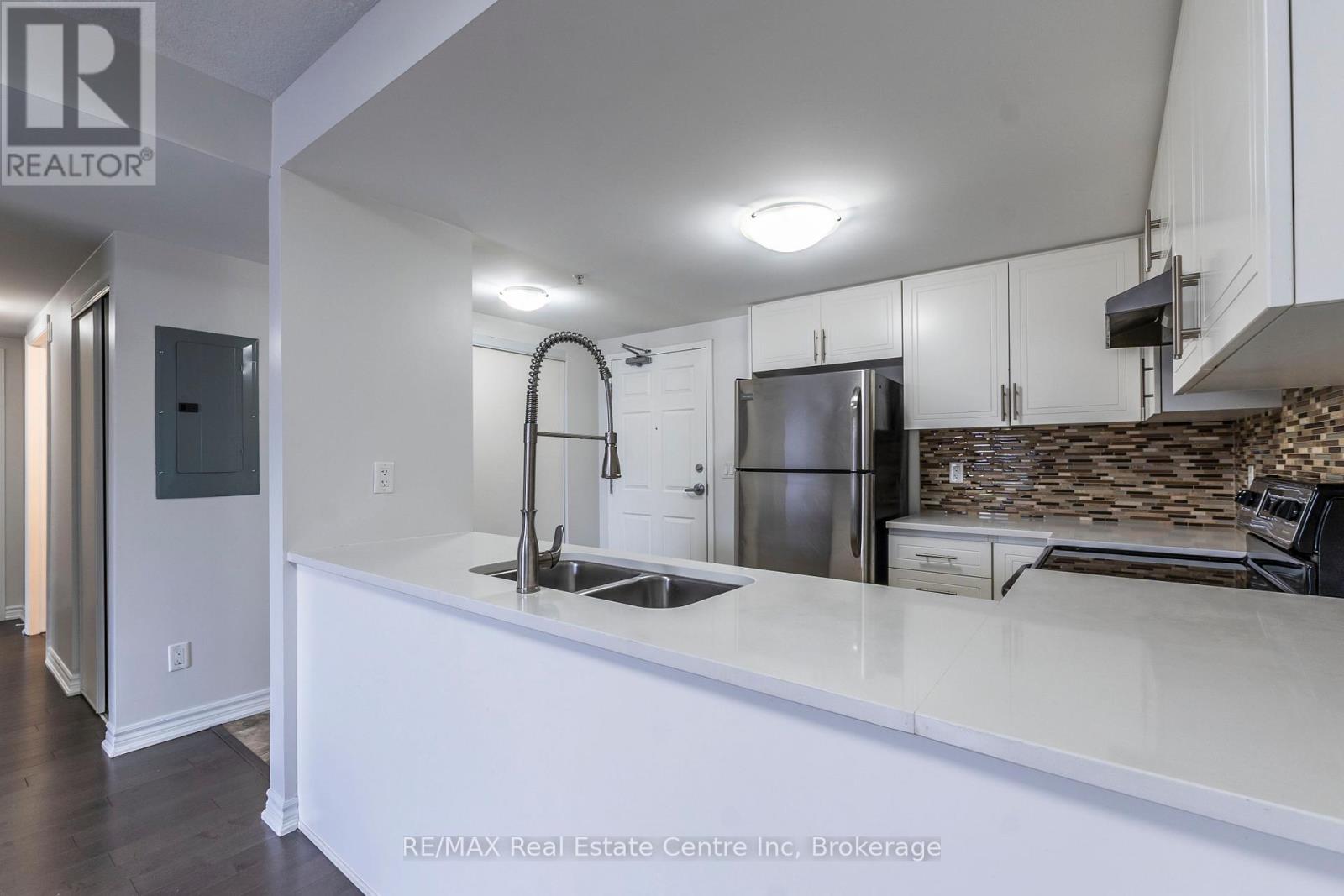 113 - 103 Westminster Crescent, Centre Wellington, Ontario  N1M 0C6 - Photo 3 - X12061481