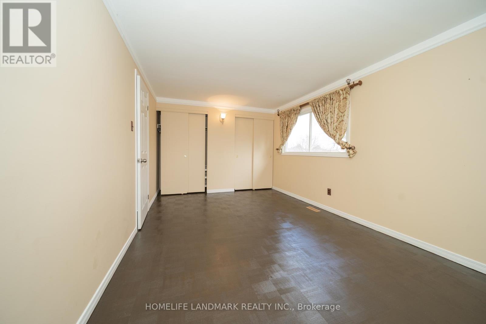 6929 Bilbao Lane, Mississauga, Ontario  L5N 1R2 - Photo 17 - W12061137
