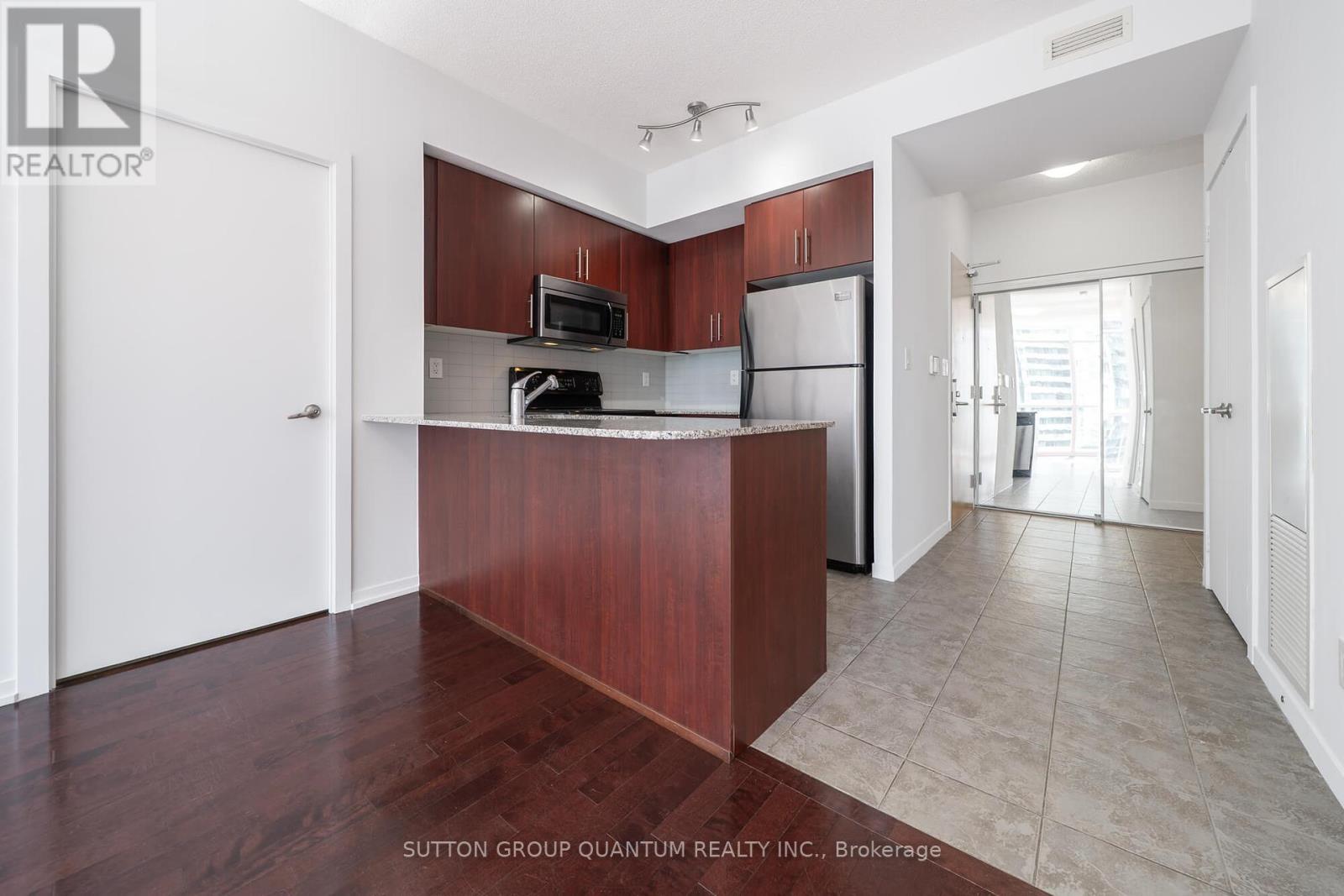 2601 - 65 Bremner Boulevard, Toronto (Waterfront Communities), Ontario  M5J 0A7 - Photo 3 - C12061447