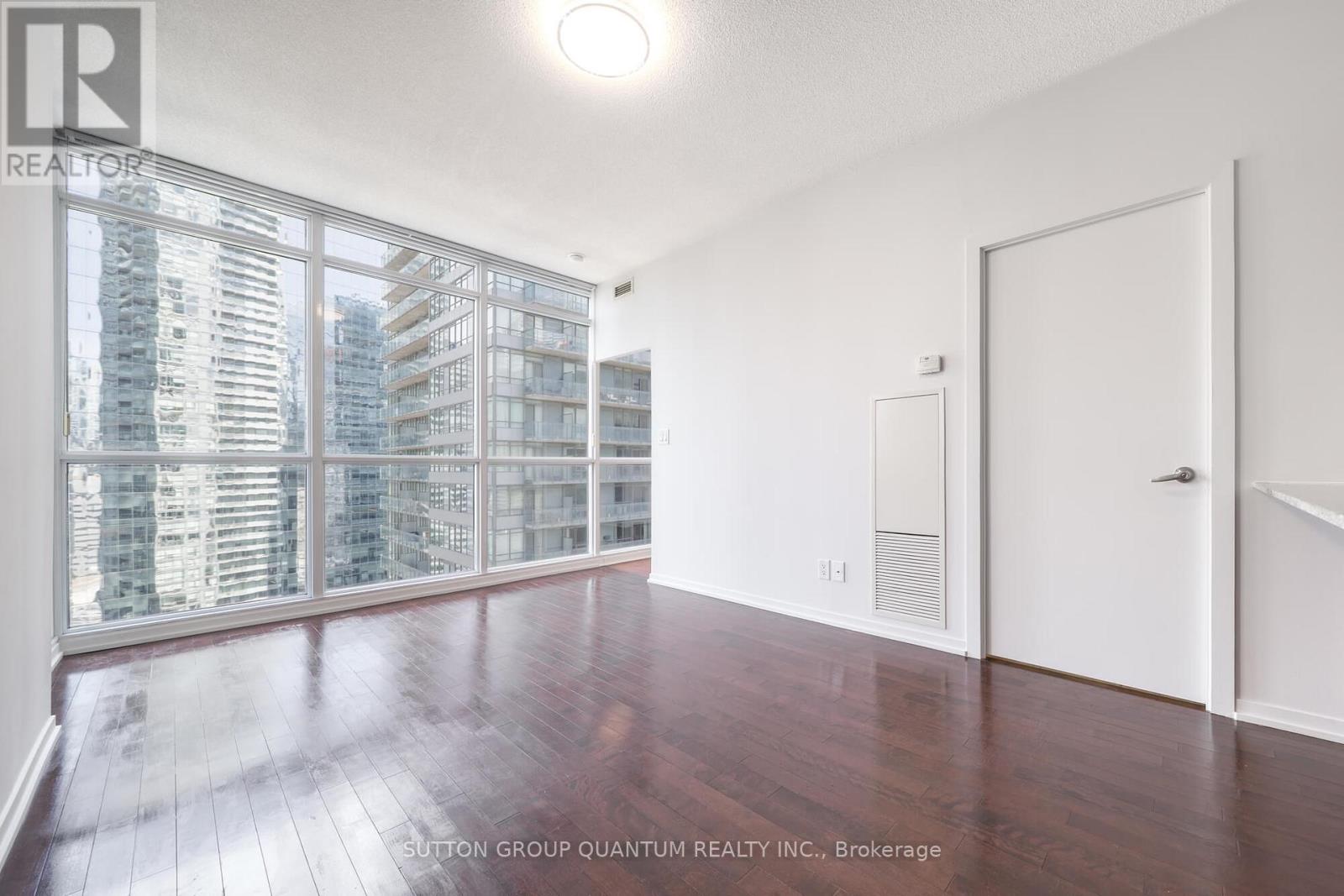2601 - 65 Bremner Boulevard, Toronto (Waterfront Communities), Ontario  M5J 0A7 - Photo 6 - C12061447