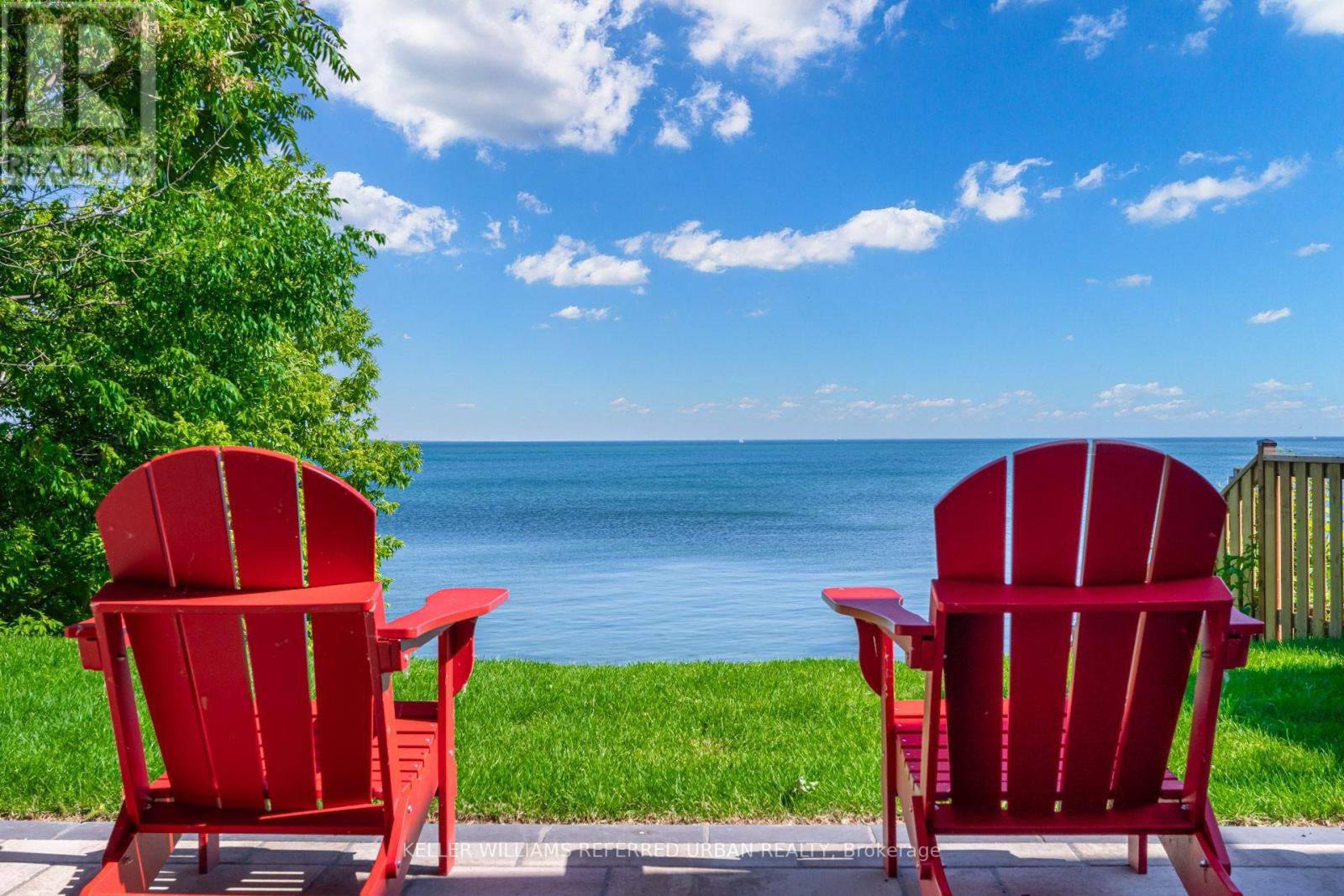 399 Lake Promenade, Toronto, Ontario  M8W 1C3 - Photo 10 - W12061495
