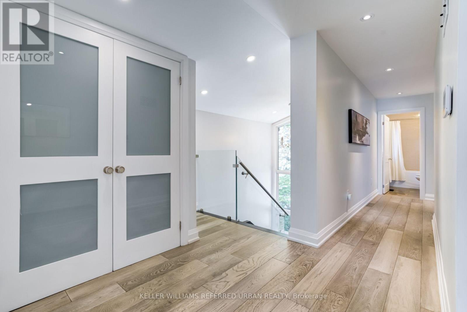 399 Lake Promenade, Toronto, Ontario  M8W 1C3 - Photo 26 - W12061495