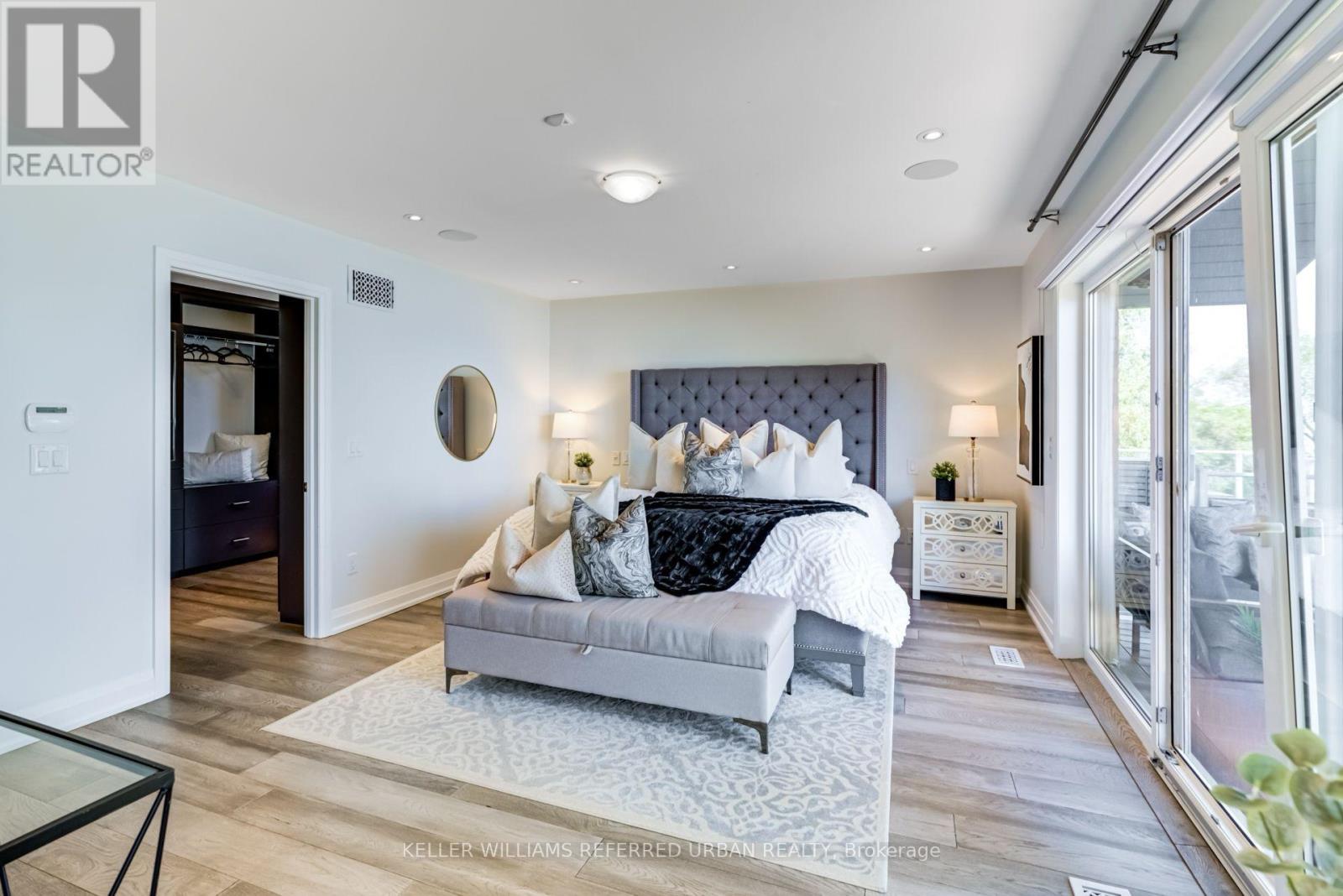 399 Lake Promenade, Toronto, Ontario  M8W 1C3 - Photo 36 - W12061495