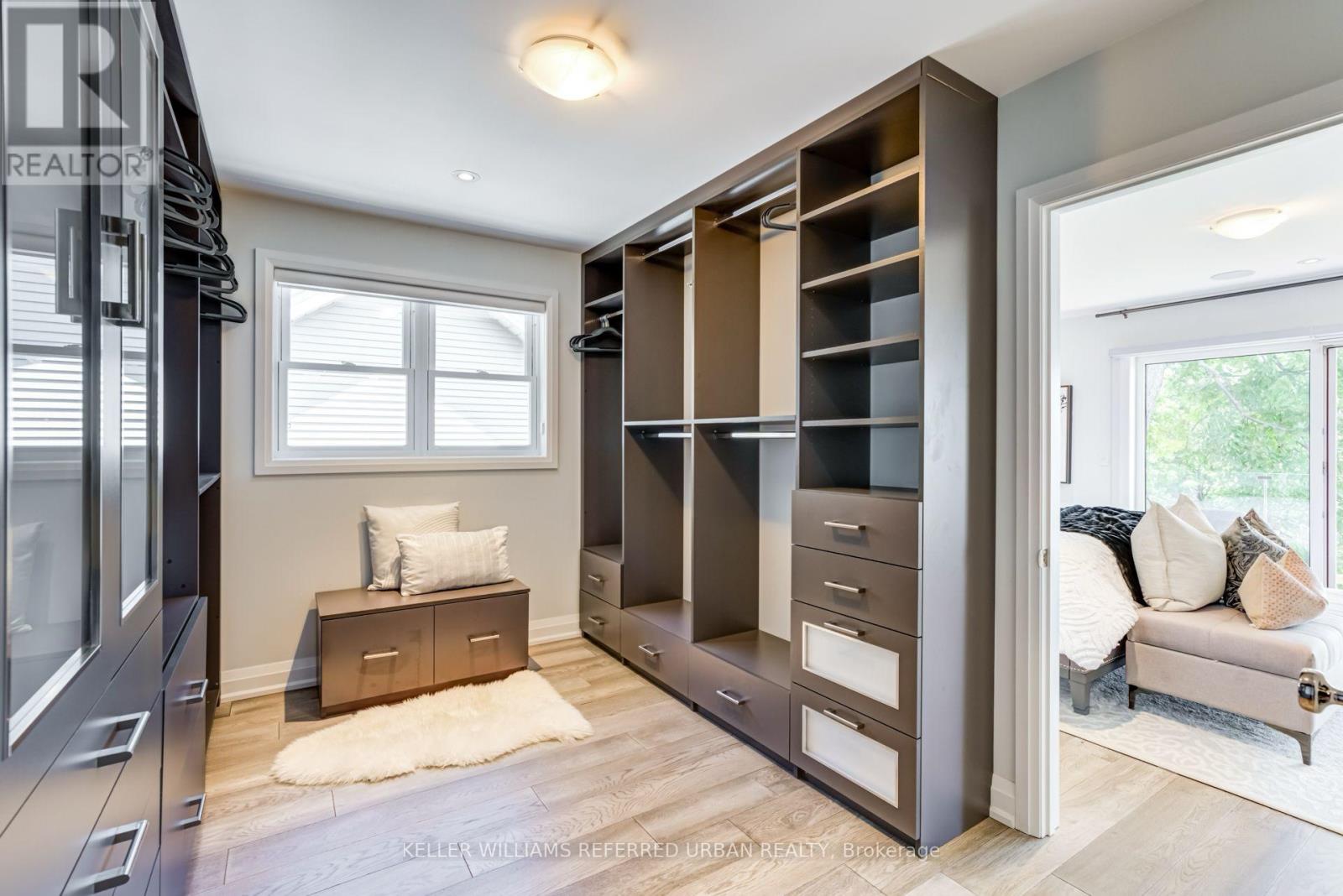 399 Lake Promenade, Toronto, Ontario  M8W 1C3 - Photo 37 - W12061495
